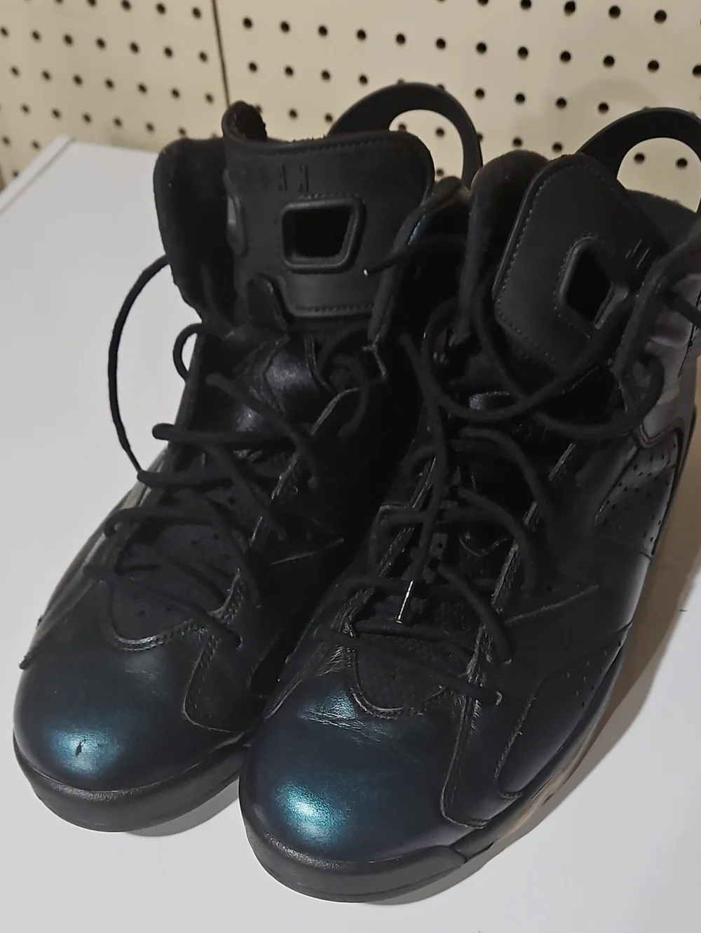Jordan Chameleon Mens High-Top Basketball Shoes with Subtle Blue Sheen
